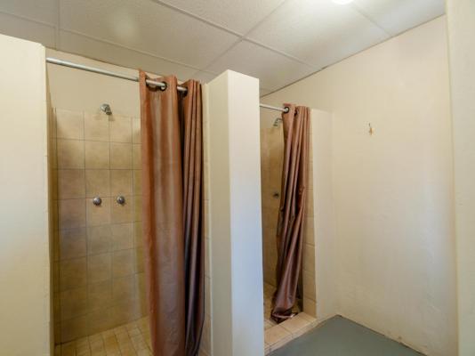 Room image 4