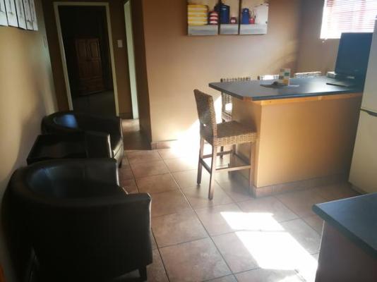 Room image 1