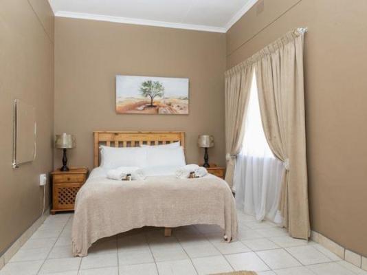 Room image 1