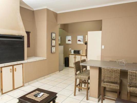 Room image 3