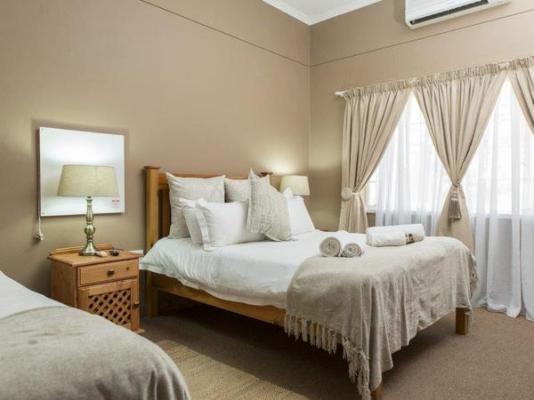 Room image 4