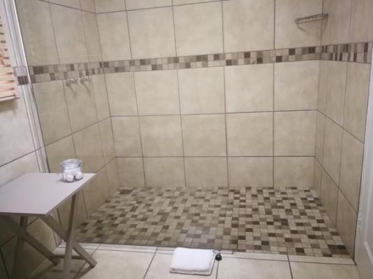 Room image 47