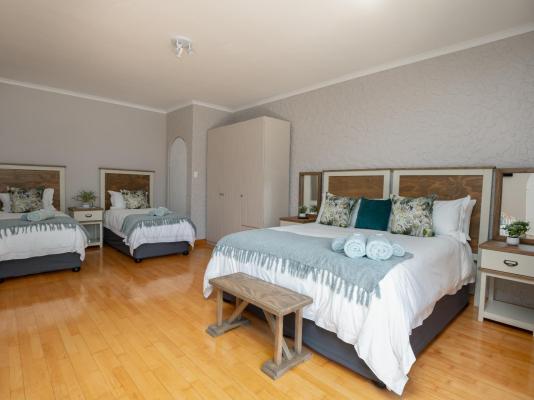 Room image 1