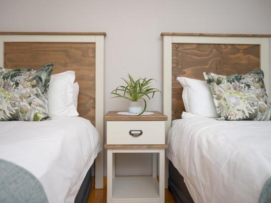 Room image 2
