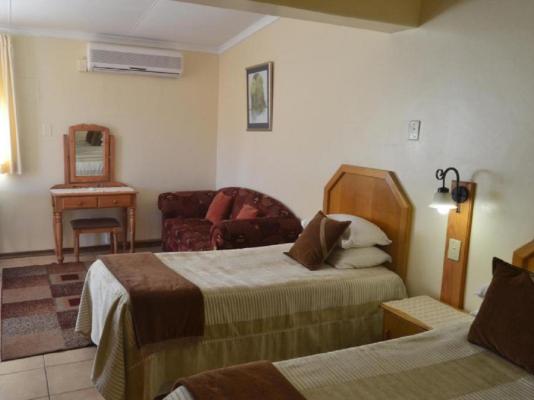 Room image 1