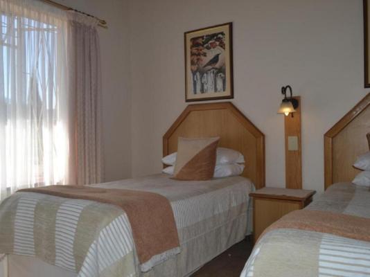 Room image 4