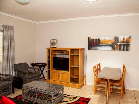 Room image 3