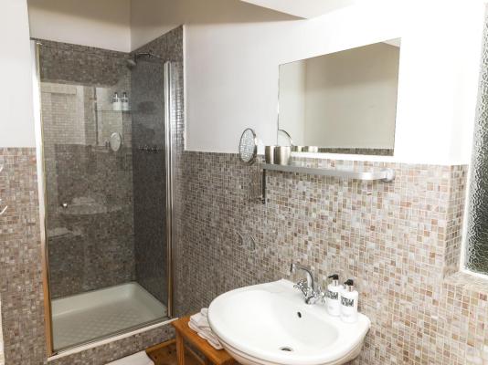 Room image 2
