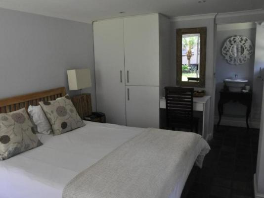 Room image 3