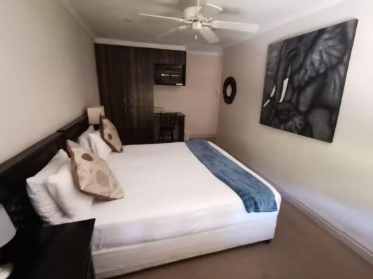 Room image 1