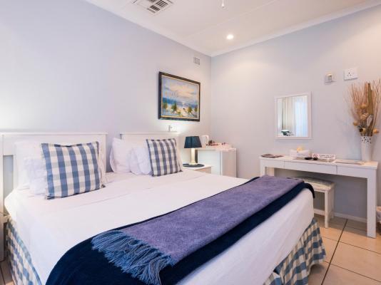 Room image 5