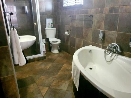 Magalies Mountain Lodge - 193811
