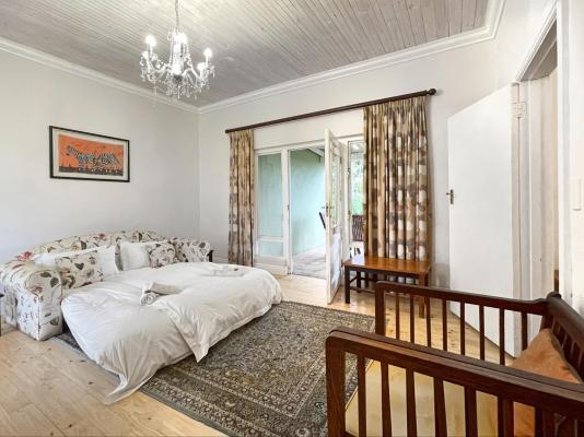 Room image 3