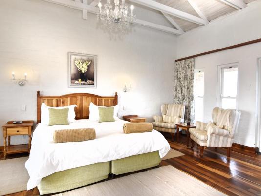 Room image 5