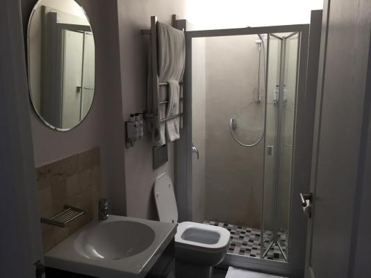 Room image 5