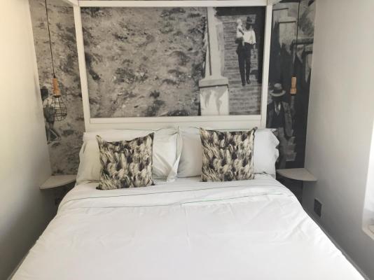 Room image 4