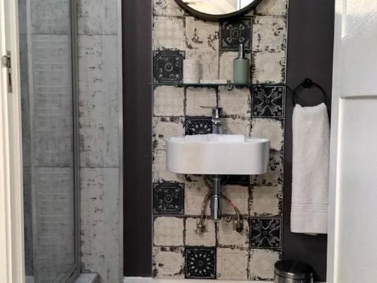 Room image 5