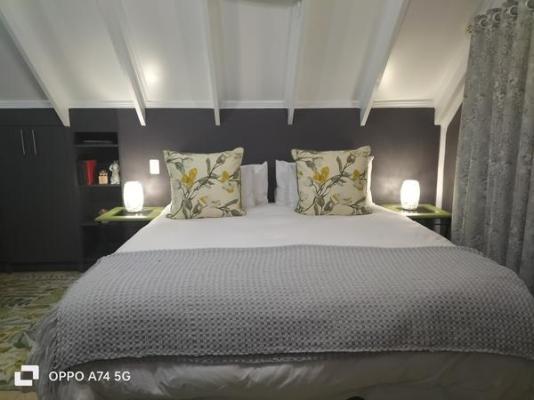 Room image 9