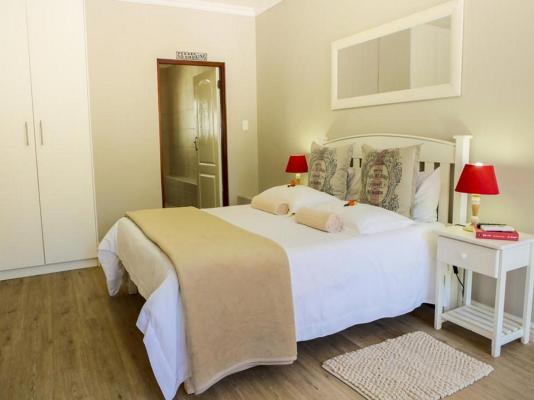 Room image 4