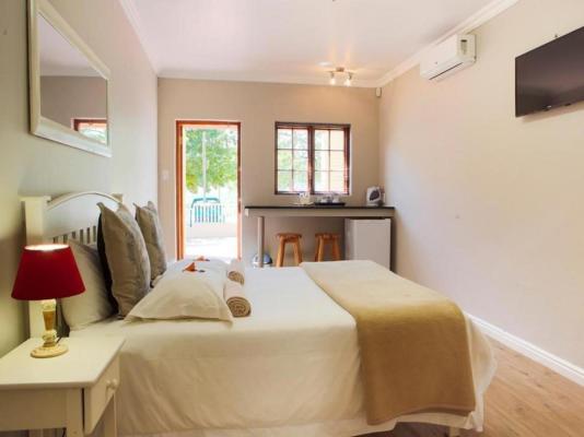 Room image 2