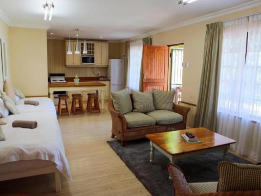 Room image 4