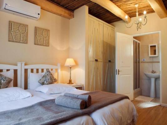 Room image 6