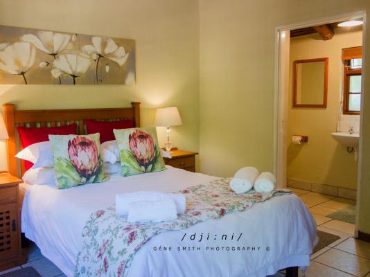 Room image 11