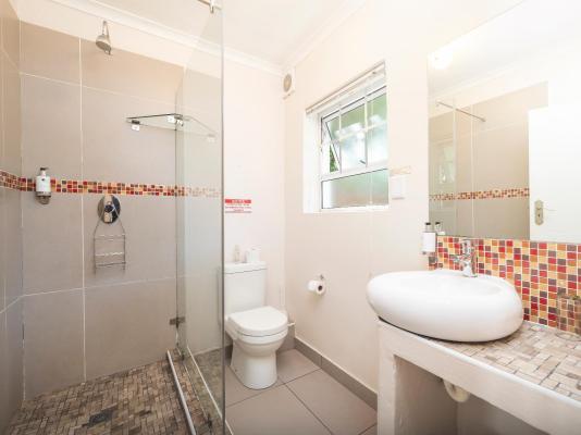 Room image 20