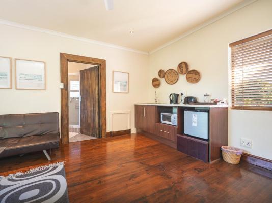Room image 5