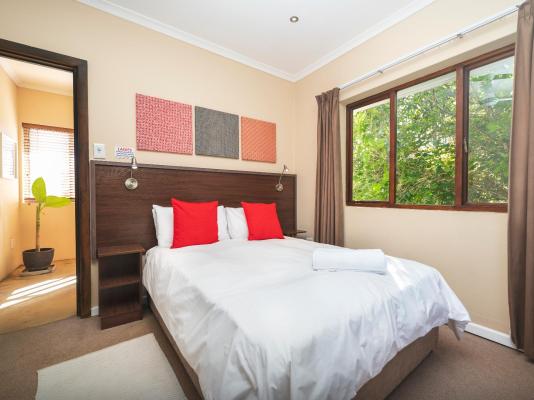Room image 6