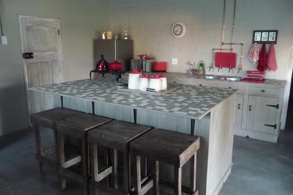 Avonsrus Guest House - 194535