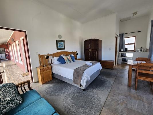 Room image 4