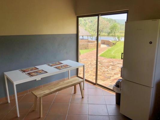 Room image 1