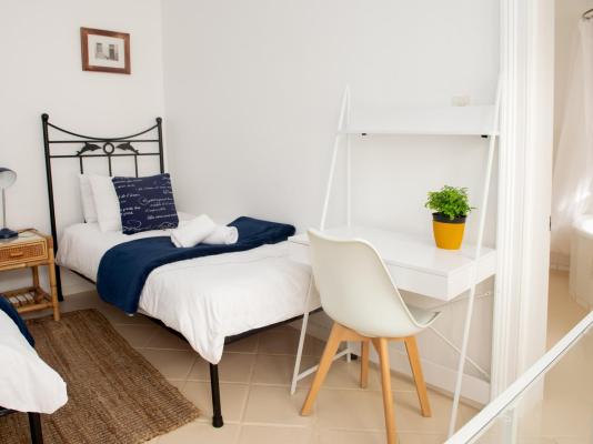 Room image 18