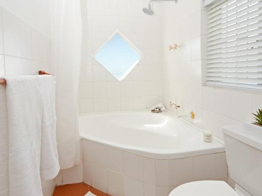 Room image 1