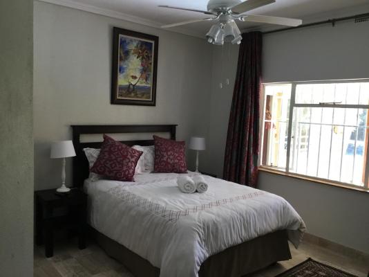 Room image 3