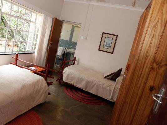 Room image 5