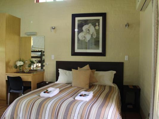 Room image 3