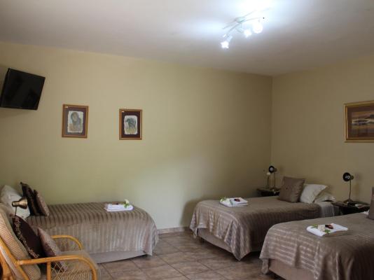 Stonebreaker Country Lodge - 195389