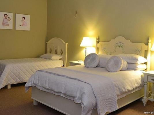 Room image 1