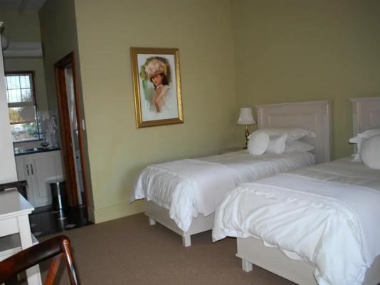 Room image 1
