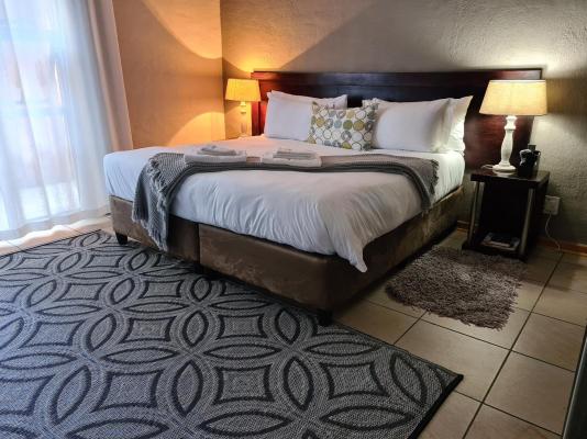 Room image 12