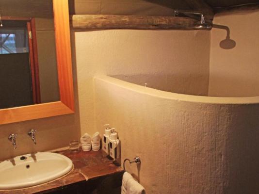 Room image 5