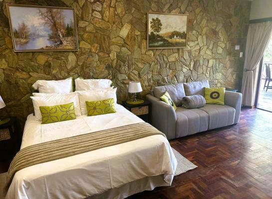Room image 3