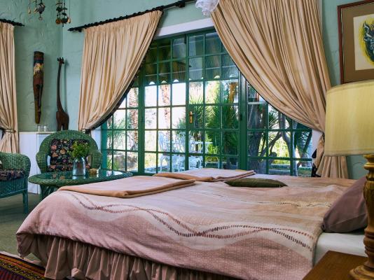 Room image 4