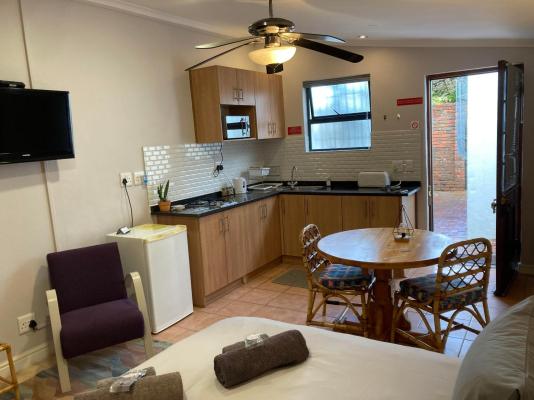 The High Street Accommodation - 196145