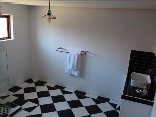 Room image 1