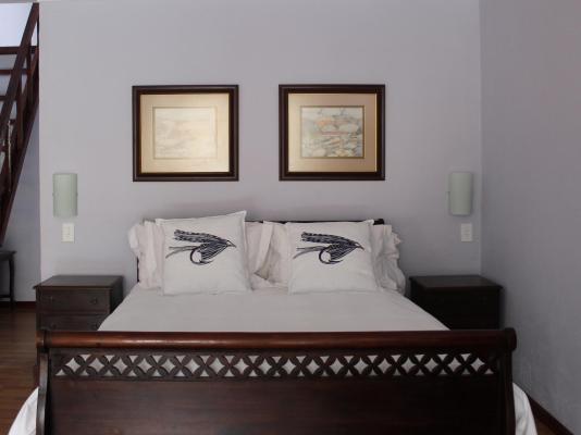 Room image 3