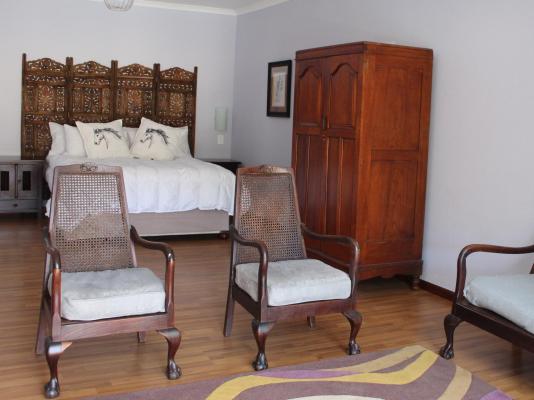 Room image 3