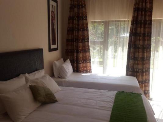 Room image 1